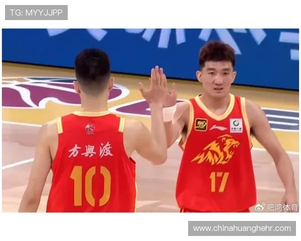 孙铭徽领衔国家队全力出击展现中国男篮核心控卫风采