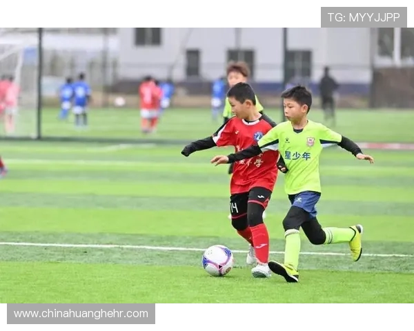 博卡青年与传统劲旅激战,激情四溢的足球对决再度上演 博卡青年与传统劲旅激战,激情四溢的足球对决再度上演