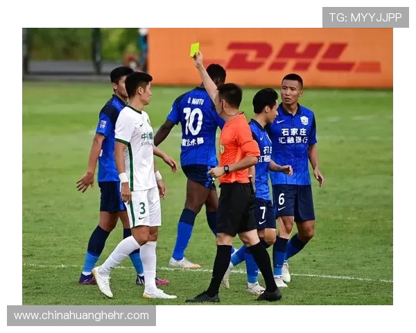 沧州雄狮全力迎战新赛季展望未来发展路径与球队凝聚力