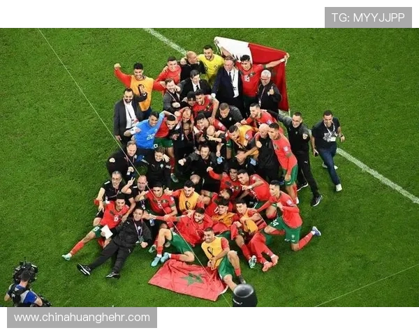 世界杯聚焦全球赛事激情，历届经典对决与明星球员的荣耀之路