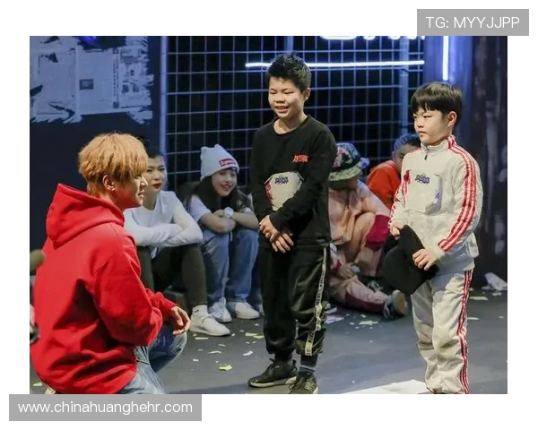 与黄丽对话探索街舞生涯的热情与挑战之路 与黄丽对话探索街舞生涯的热情与挑战之路