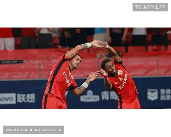 上海海港迎战成都蓉城实力对决 聚焦两队战术博弈与赛季走向